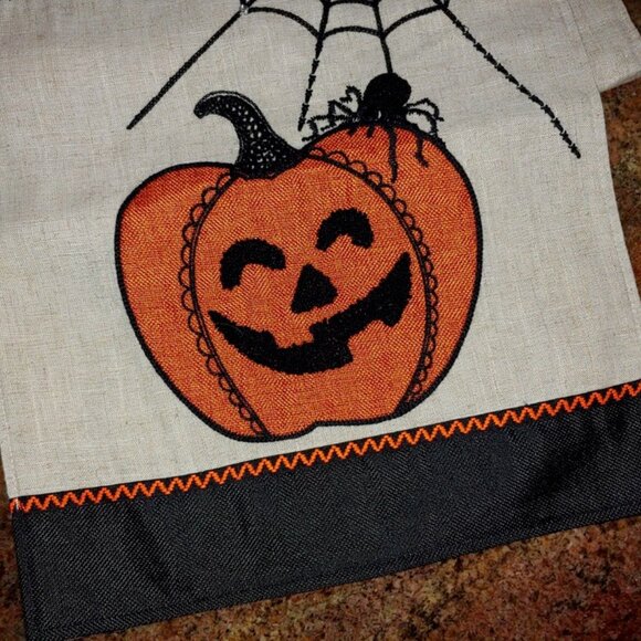 Hallow's Eve Linen Blend Halloween Spider Pumpkin Jewelled Table Runner 72x14" - Picture 4 of 11